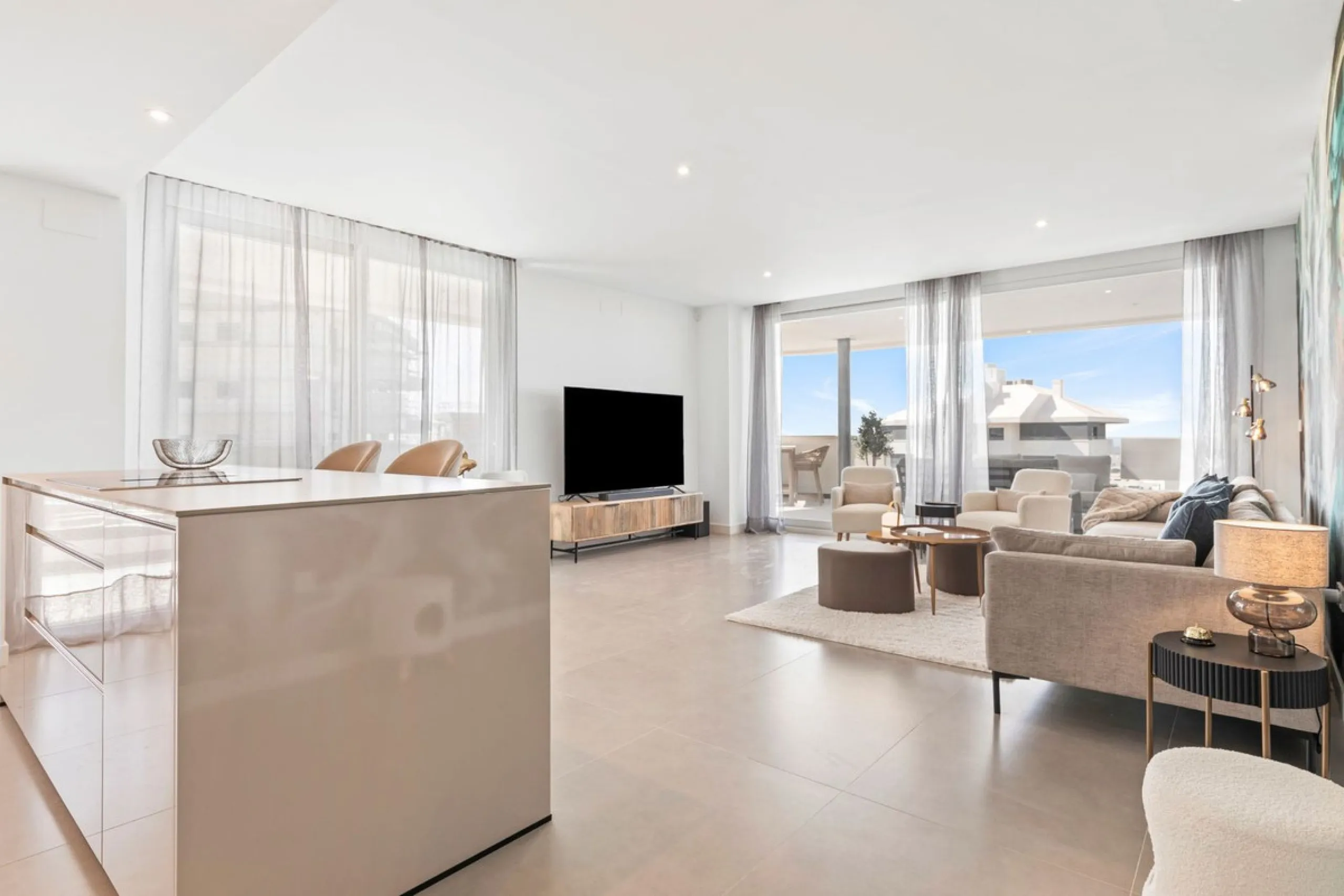 Private residence in Aura Higuerón — space, exclusivity and real quality