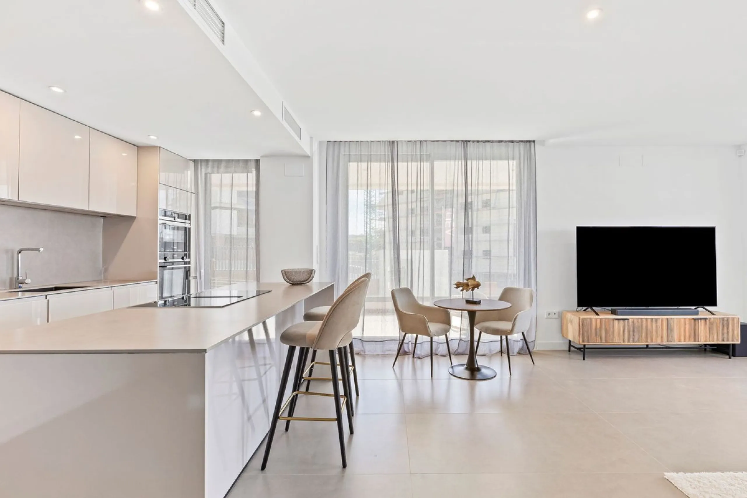 Private residence in Aura Higuerón — space, exclusivity and real quality