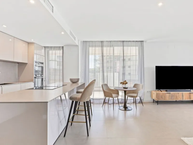 Private residence in Aura Higuerón — space, exclusivity and real quality