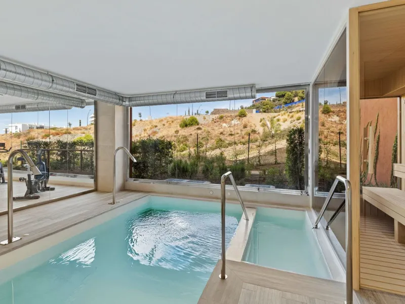 Private residence in Aura Higuerón — space, exclusivity and real quality