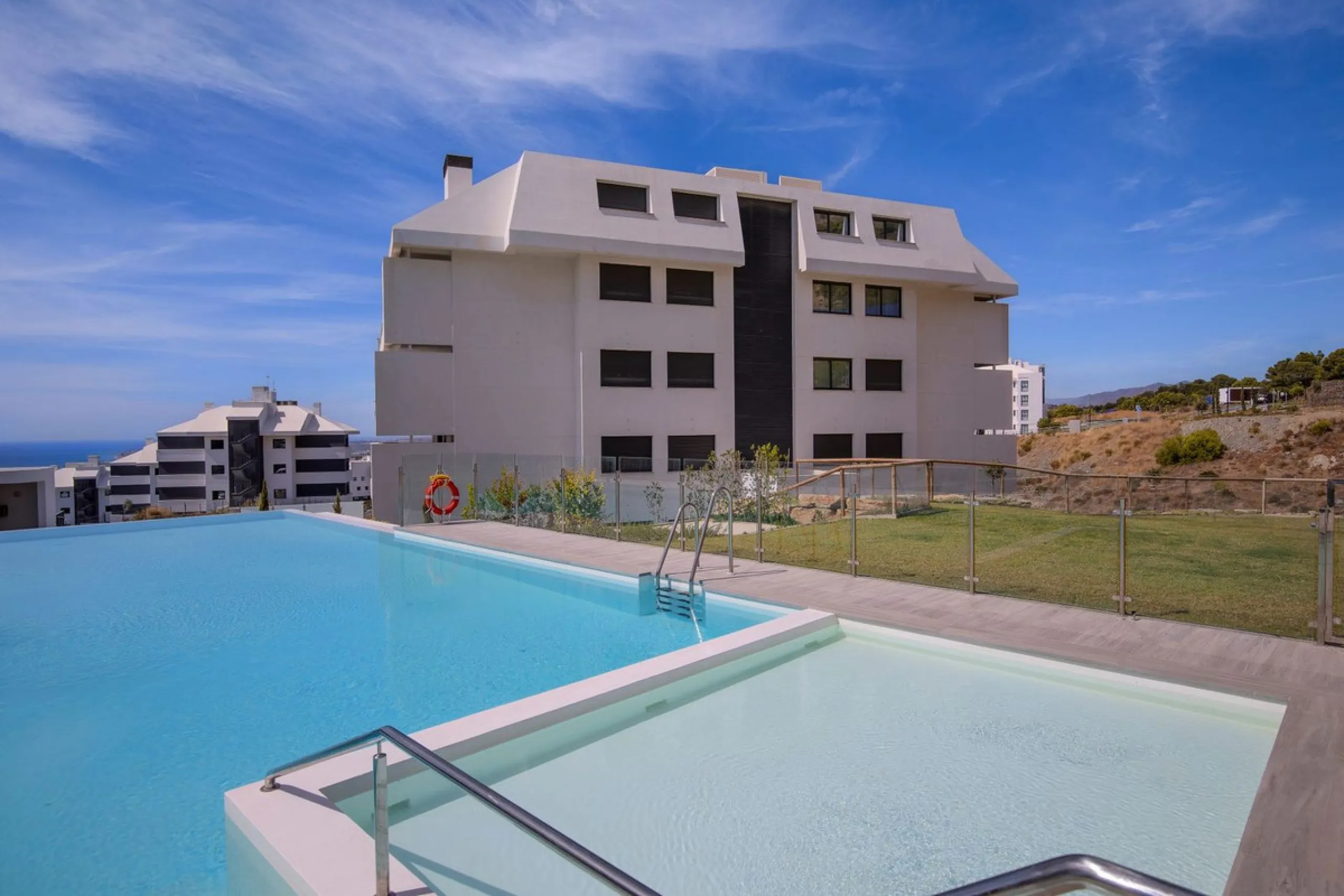 Private residence in Aura Higuerón — space, exclusivity and real quality