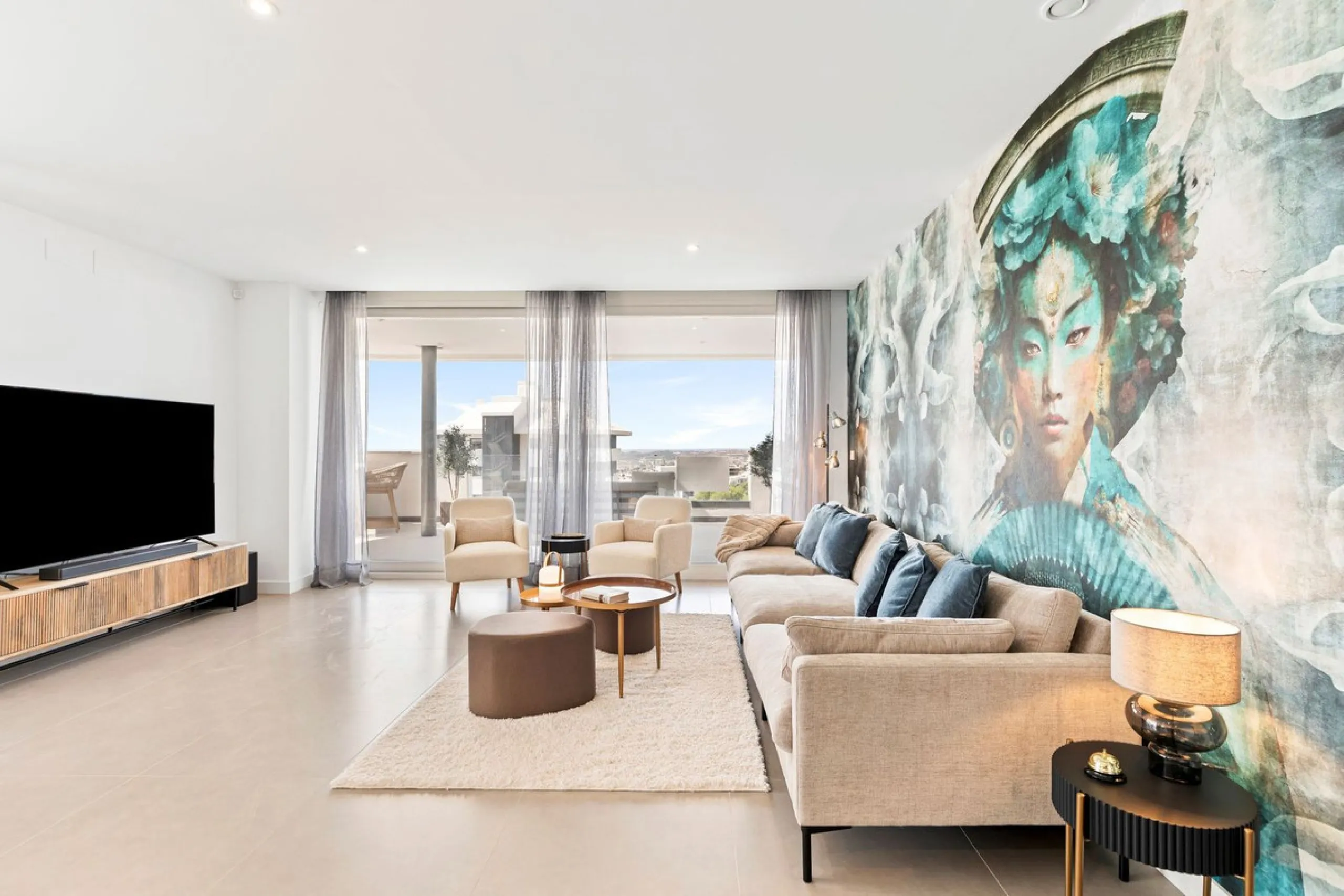 Private residence in Aura Higuerón — space, exclusivity and real quality