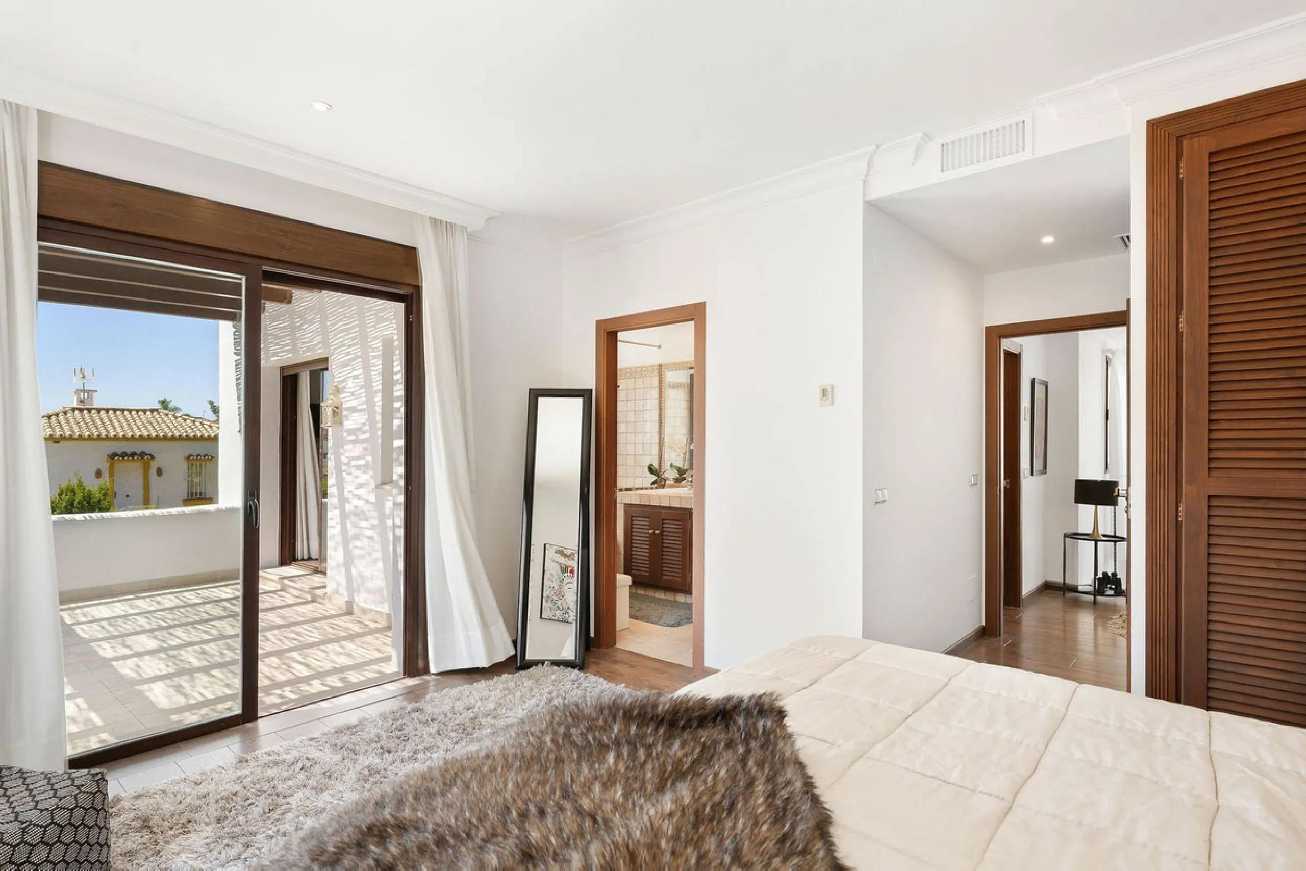 Welcome to this charming beachside villa with private pool in San Pedro!