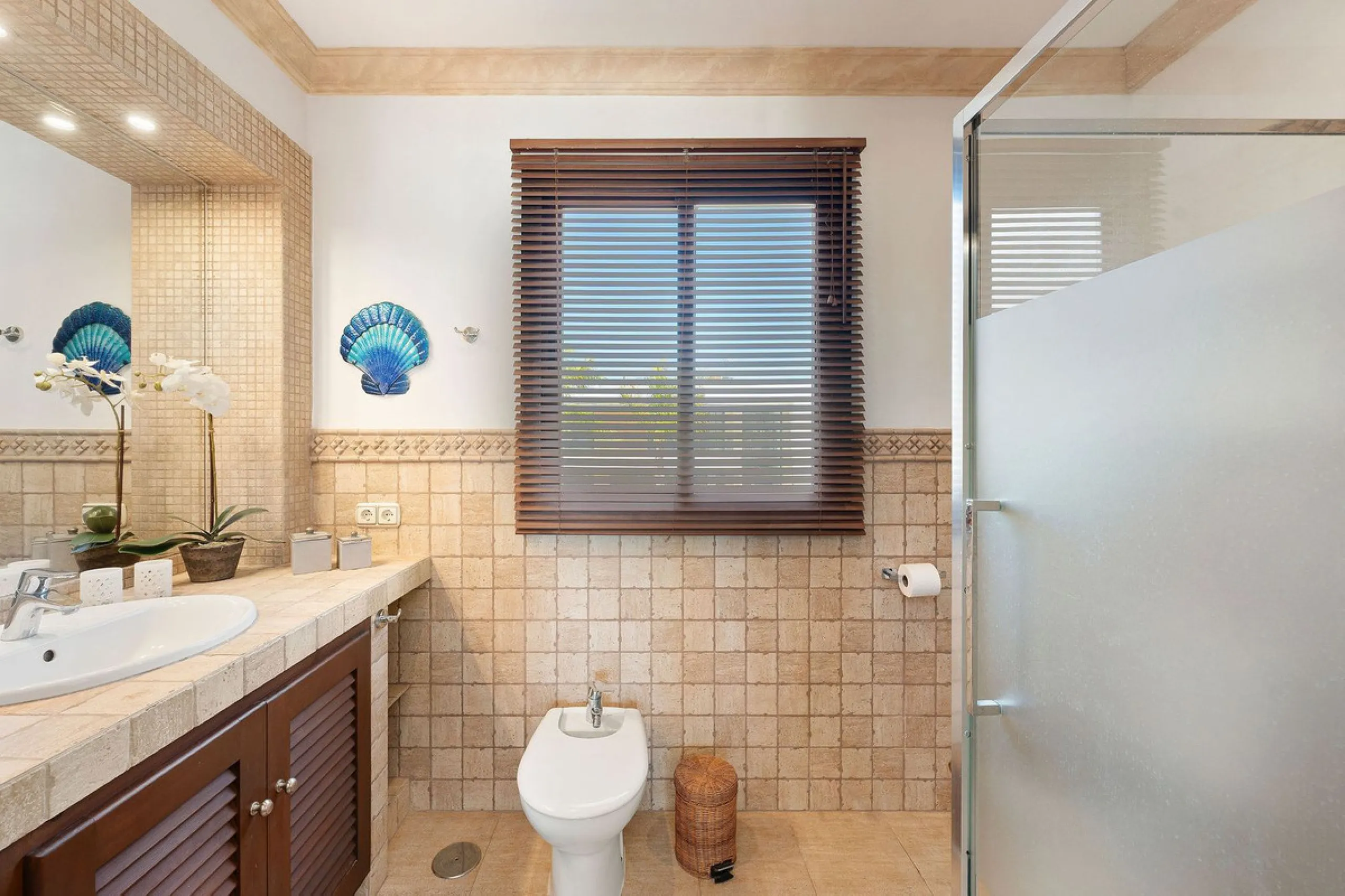 Welcome to this charming beachside villa with private pool in San Pedro!