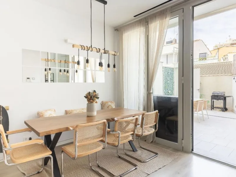 Modern 1-Bedroom Apartment with Terrace and Balcony in Poblenou, Barcelona