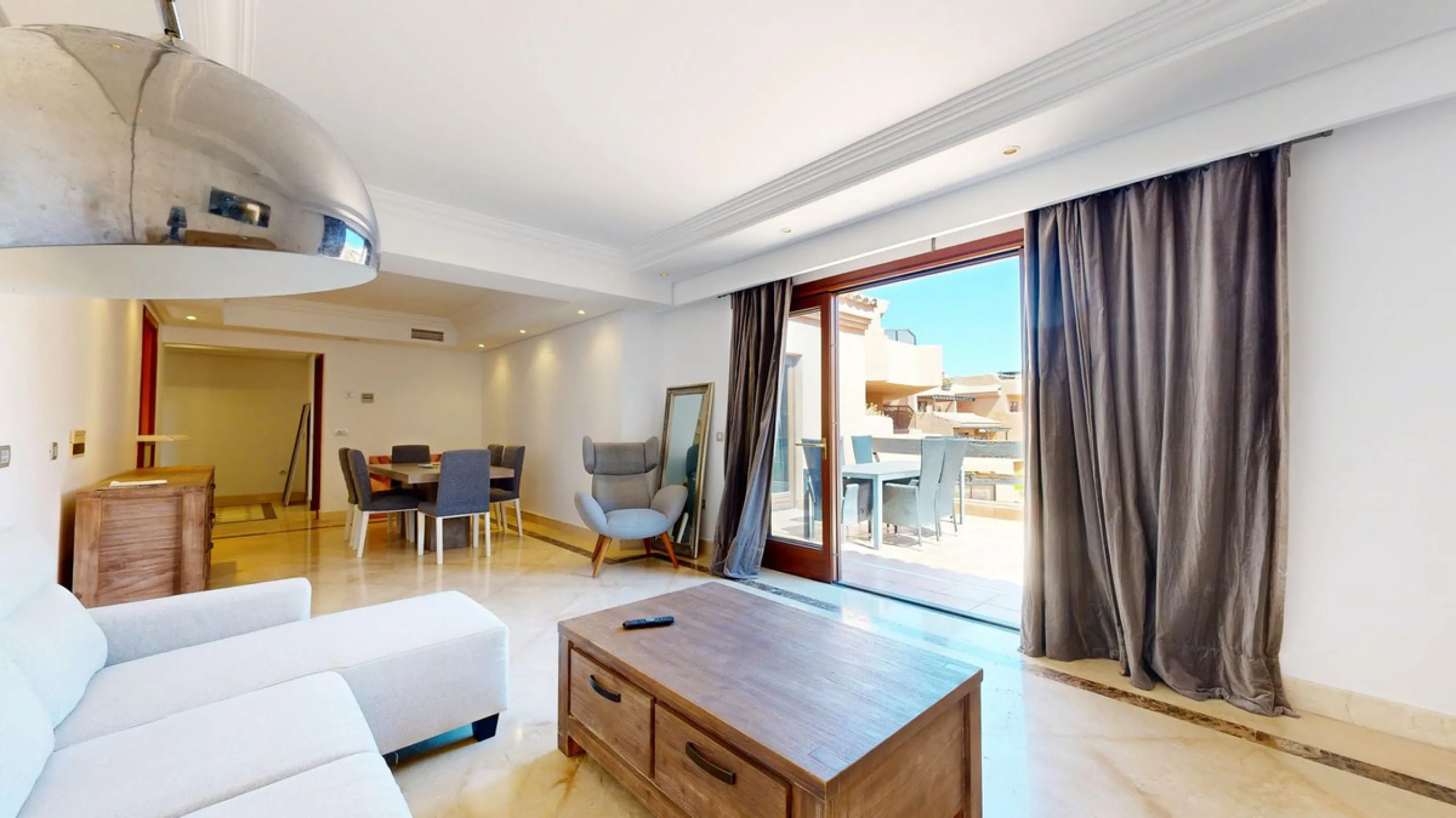 In the heart of Estepona's New Golden Mile, where the Costa del Sol shows off its most sophisticated side, lies a unique opportunity for those looking to live or invest on the seafront. The Mar Azul development, renowned as one of the most coveted in the 