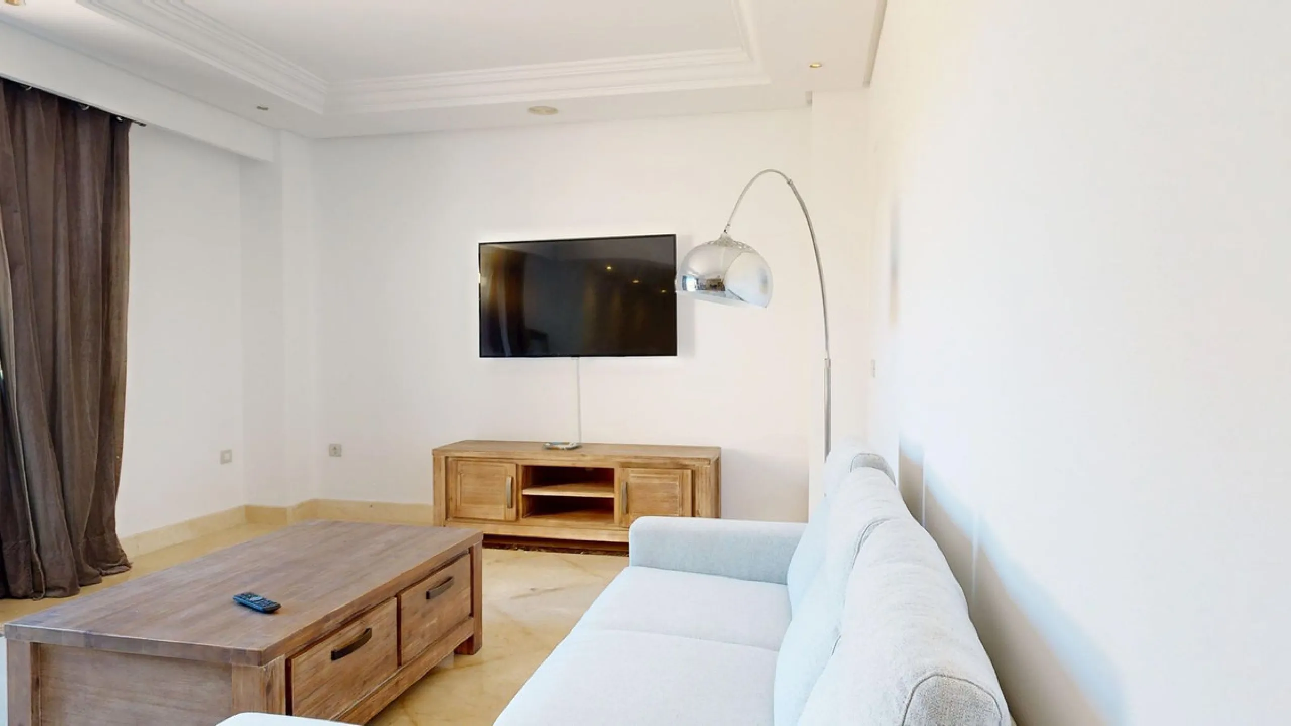 In the heart of Estepona's New Golden Mile, where the Costa del Sol shows off its most sophisticated side, lies a unique opportunity for those looking to live or invest on the seafront. The Mar Azul development, renowned as one of the most coveted in the 