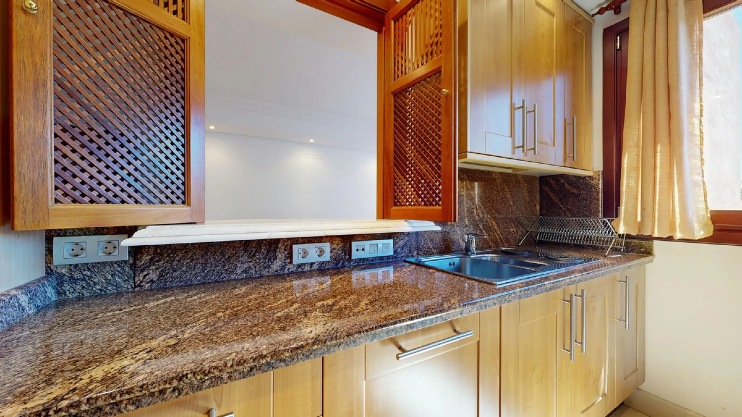 In the heart of Estepona's New Golden Mile, where the Costa del Sol shows off its most sophisticated side, lies a unique opportunity for those looking to live or invest on the seafront. The Mar Azul development, renowned as one of the most coveted in the 