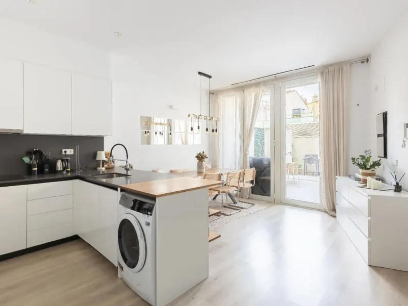 Moderno apartamento de 1 dormitorio con terraza y balcón en Poblenou, Barcelona