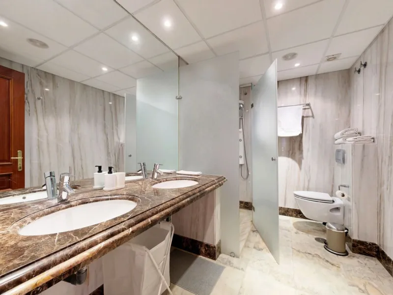 In the heart of Estepona's New Golden Mile, where the Costa del Sol shows off its most sophisticated side, lies a unique opportunity for those looking to live or invest on the seafront. The Mar Azul development, renowned as one of the most coveted in the 