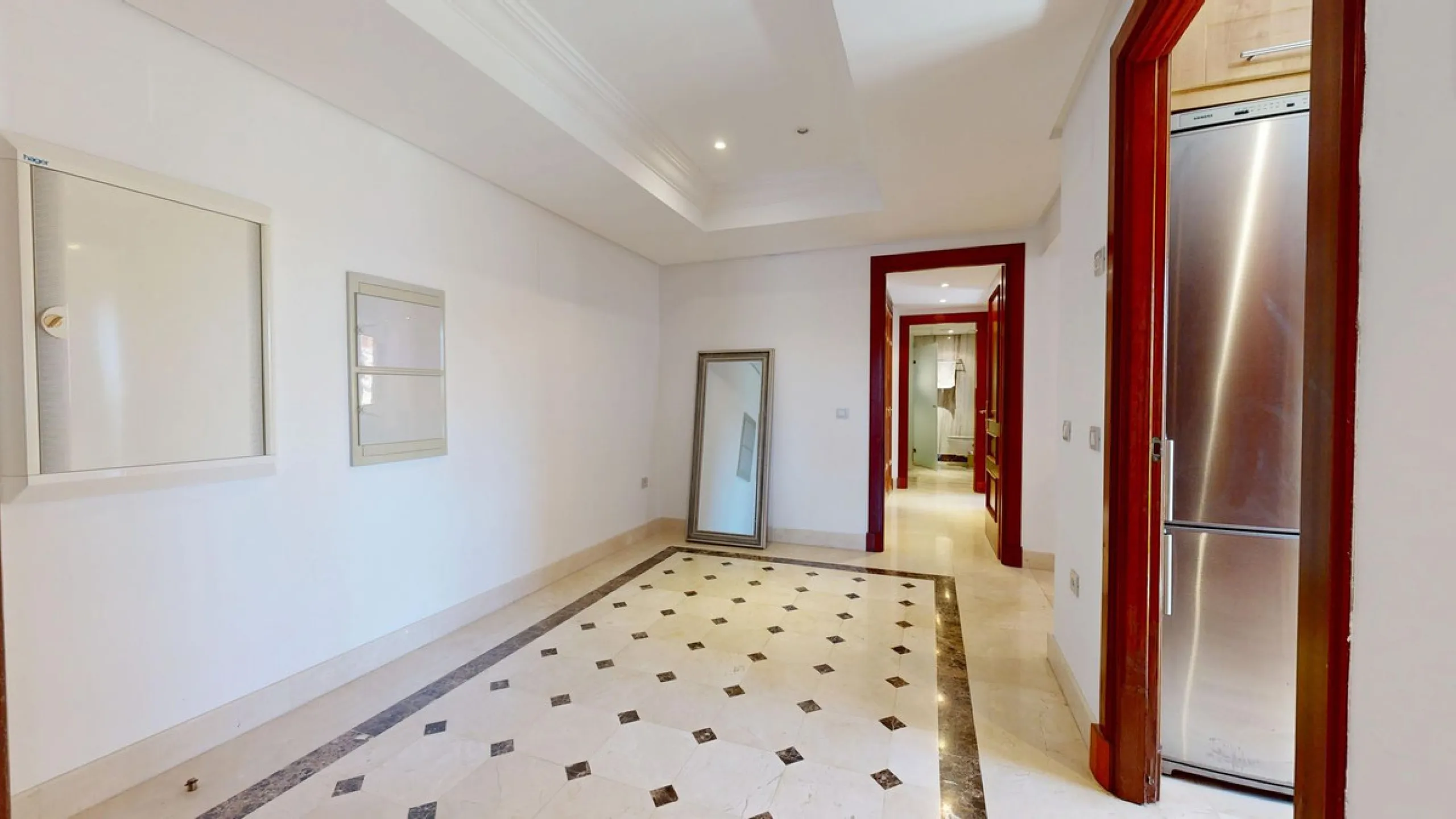 In the heart of Estepona's New Golden Mile, where the Costa del Sol shows off its most sophisticated side, lies a unique opportunity for those looking to live or invest on the seafront. The Mar Azul development, renowned as one of the most coveted in the 