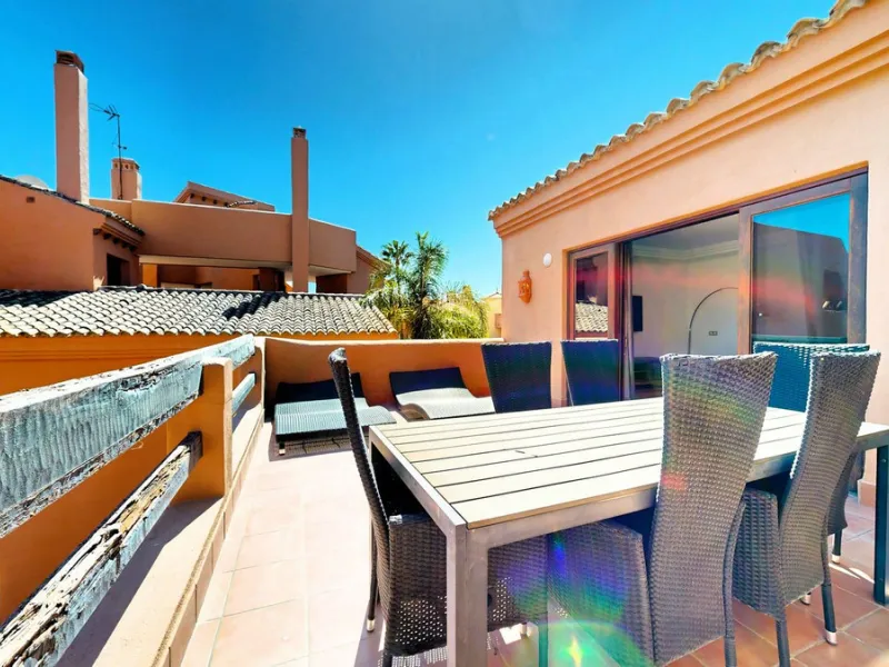 In the heart of Estepona's New Golden Mile, where the Costa del Sol shows off its most sophisticated side, lies a unique opportunity for those looking to live or invest on the seafront. The Mar Azul development, renowned as one of the most coveted in the 