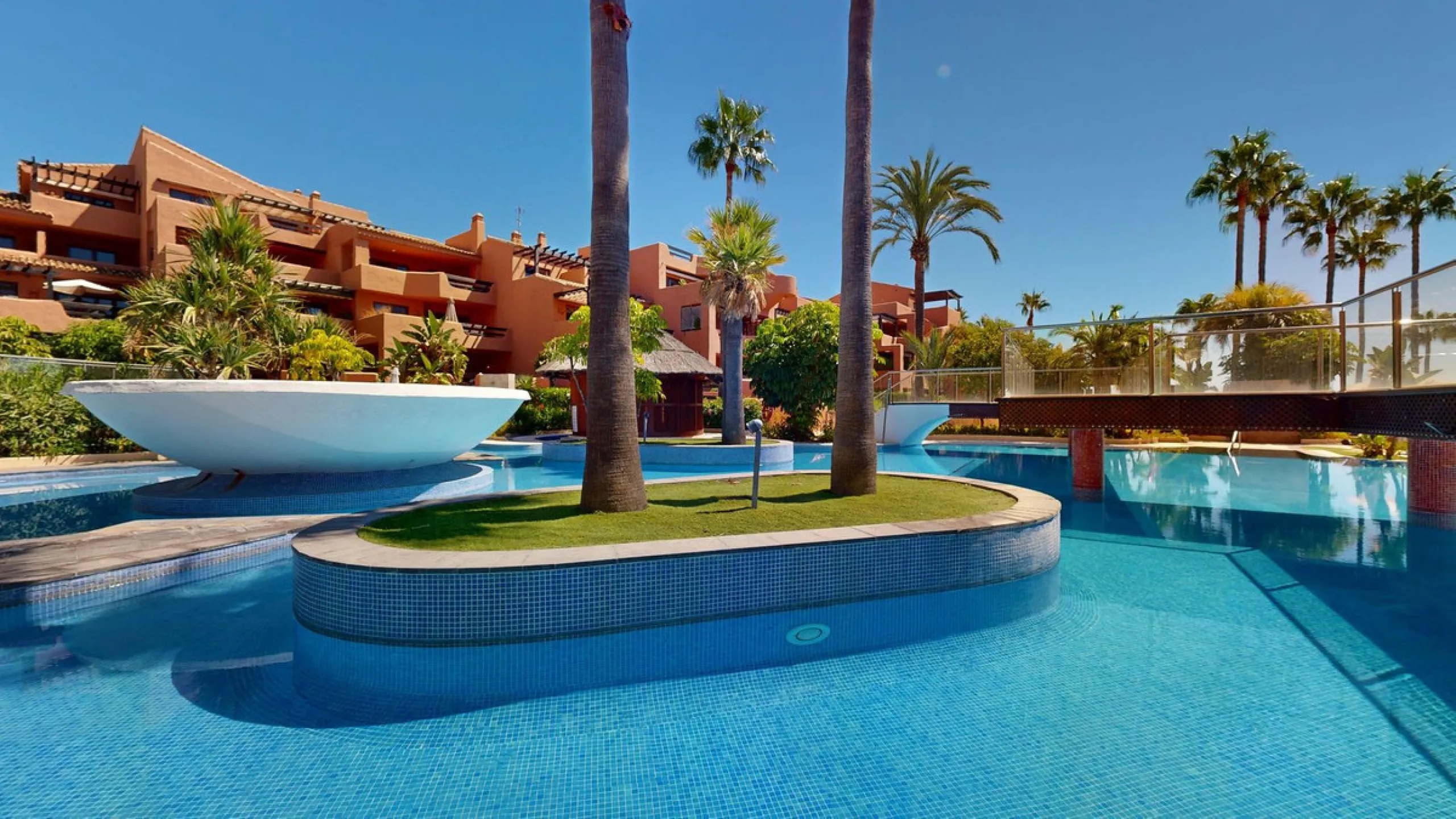 In the heart of Estepona's New Golden Mile, where the Costa del Sol shows off its most sophisticated side, lies a unique opportunity for those looking to live or invest on the seafront. The Mar Azul development, renowned as one of the most coveted in the 