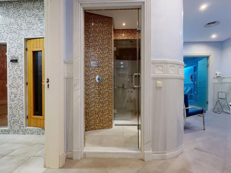 In the heart of Estepona's New Golden Mile, where the Costa del Sol shows off its most sophisticated side, lies a unique opportunity for those looking to live or invest on the seafront. The Mar Azul development, renowned as one of the most coveted in the 