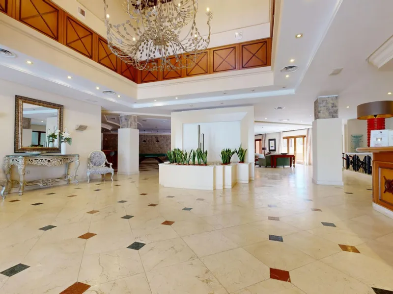 In the heart of Estepona's New Golden Mile, where the Costa del Sol shows off its most sophisticated side, lies a unique opportunity for those looking to live or invest on the seafront. The Mar Azul development, renowned as one of the most coveted in the 