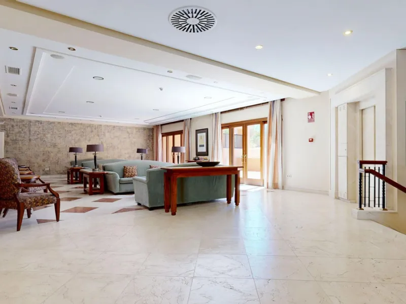 In the heart of Estepona's New Golden Mile, where the Costa del Sol shows off its most sophisticated side, lies a unique opportunity for those looking to live or invest on the seafront. The Mar Azul development, renowned as one of the most coveted in the 