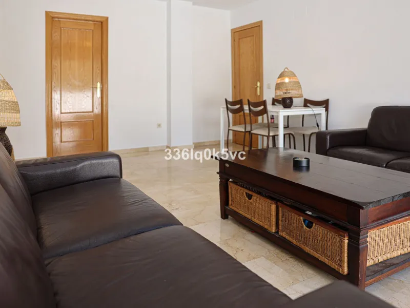 Apartment - Middle Floor Apartment в продаже в Benahavís, Málaga. В доме 2 спален и 2 ванных комнат. Площадь дома 140 м²