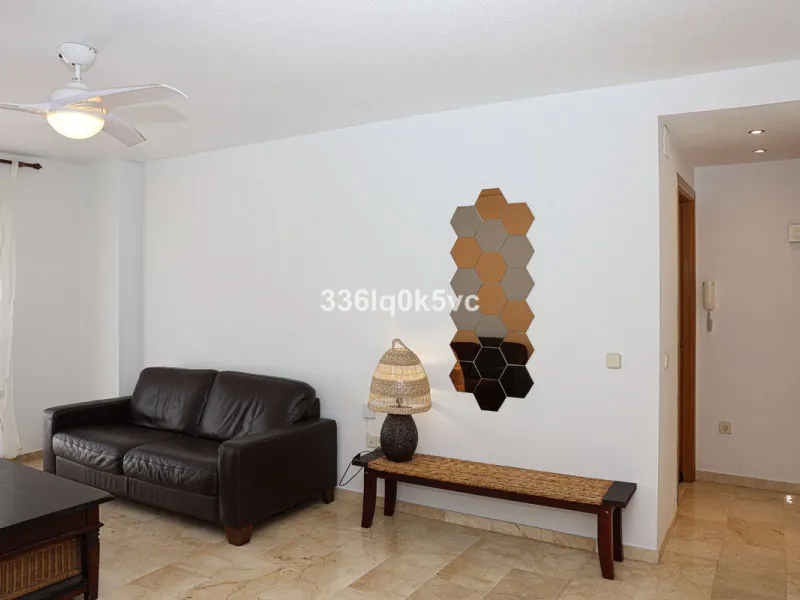 Apartment - Middle Floor Apartment в продаже в Benahavís, Málaga. В доме 2 спален и 2 ванных комнат. Площадь дома 140 м²