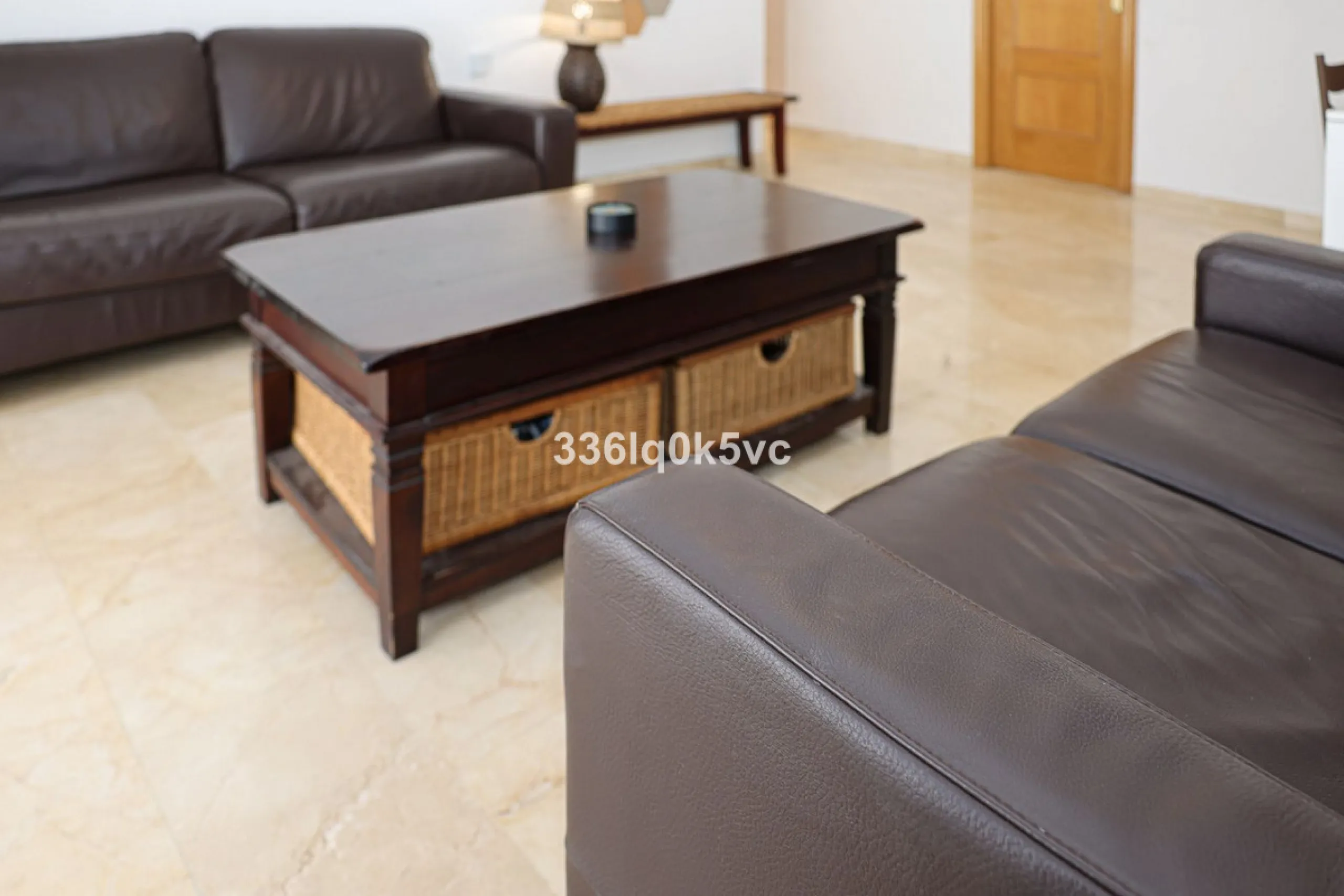 Apartment - Middle Floor Apartment в продаже в Benahavís, Málaga. В доме 2 спален и 2 ванных комнат. Площадь дома 140 м²