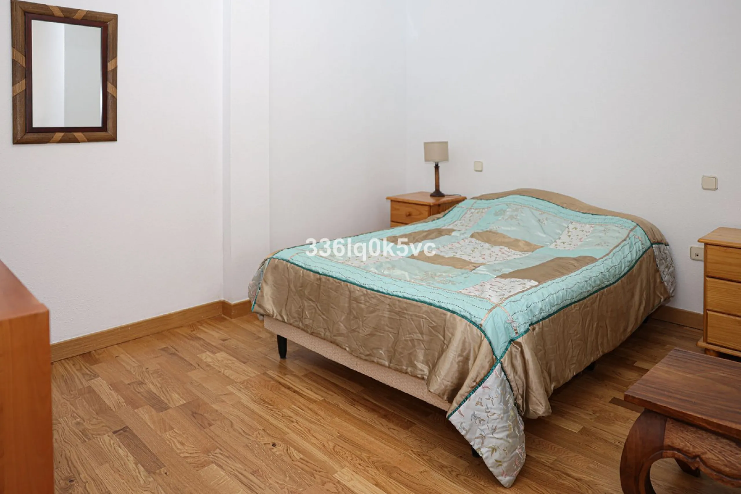Apartment - Middle Floor Apartment в продаже в Benahavís, Málaga. В доме 2 спален и 2 ванных комнат. Площадь дома 140 м²