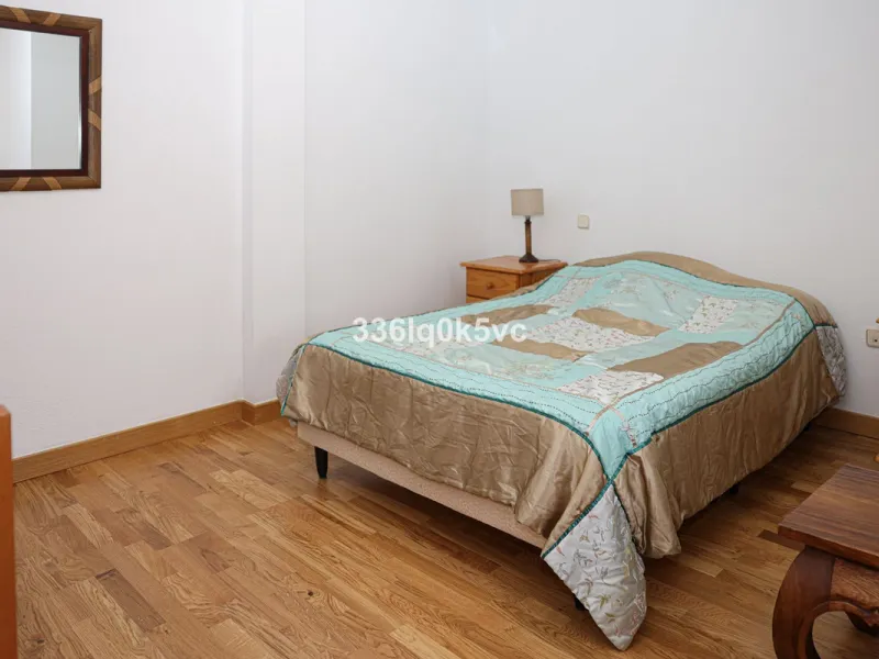 Apartment - Middle Floor Apartment в продаже в Benahavís, Málaga. В доме 2 спален и 2 ванных комнат. Площадь дома 140 м²