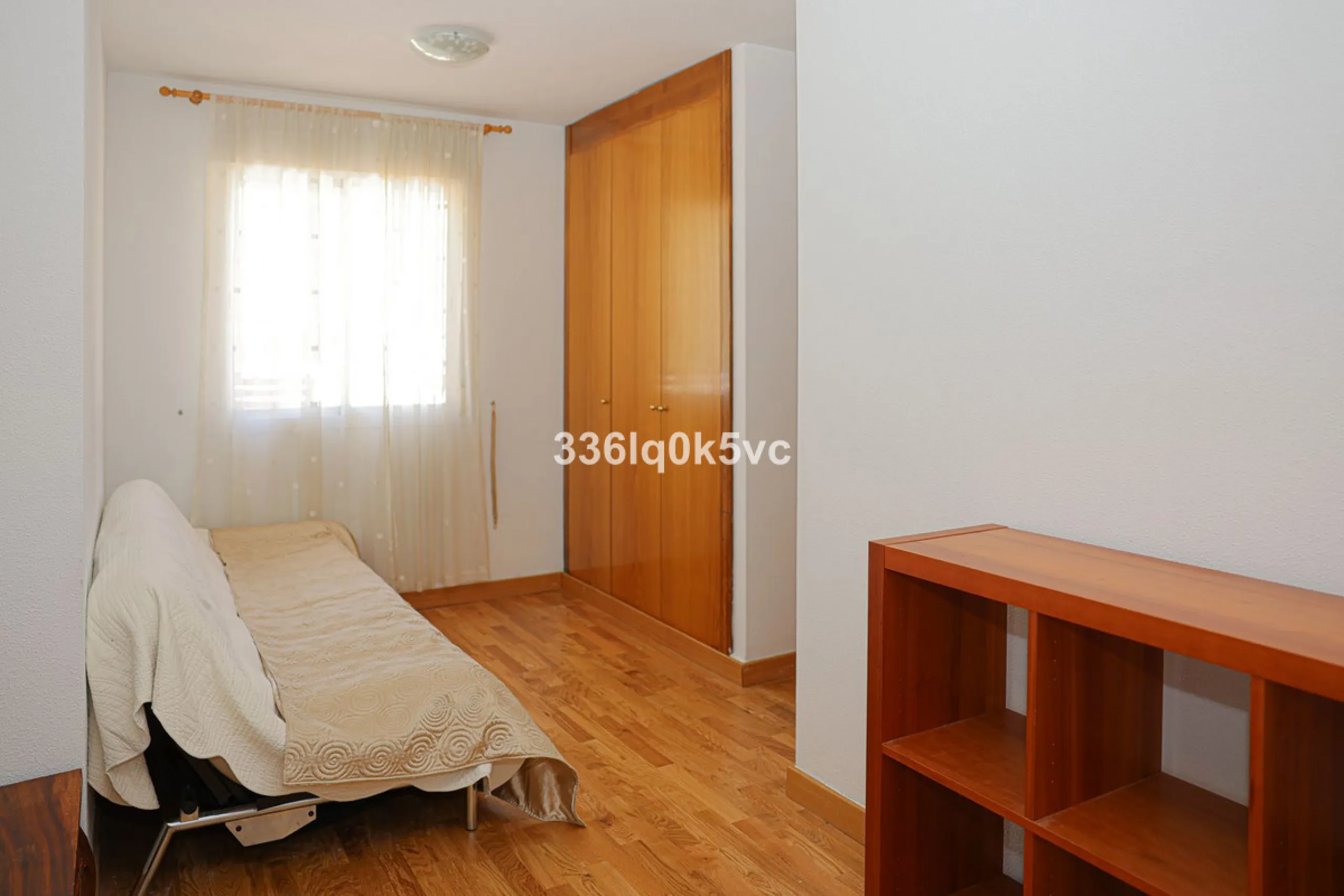Apartment - Middle Floor Apartment в продаже в Benahavís, Málaga. В доме 2 спален и 2 ванных комнат. Площадь дома 140 м²