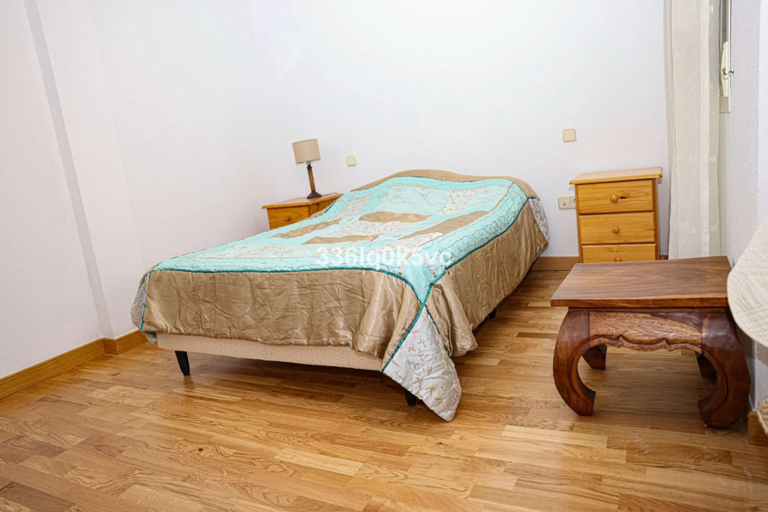 Apartment - Middle Floor Apartment в продаже в Benahavís, Málaga. В доме 2 спален и 2 ванных комнат. Площадь дома 140 м²