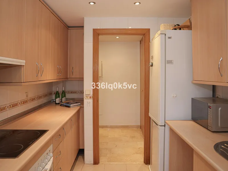Apartment - Middle Floor Apartment в продаже в Benahavís, Málaga. В доме 2 спален и 2 ванных комнат. Площадь дома 140 м²