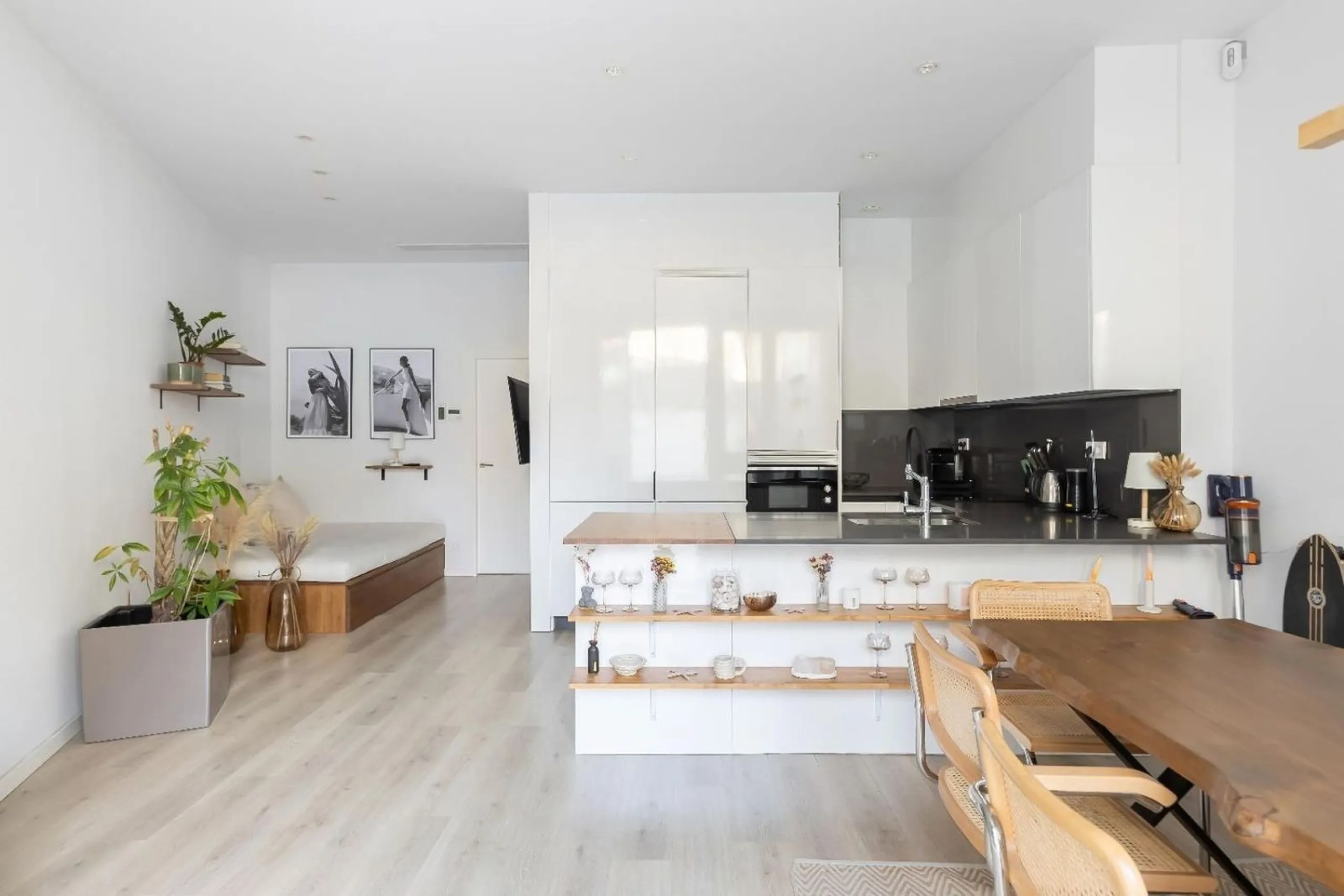 Moderno apartamento de 1 dormitorio con terraza y balcón en Poblenou, Barcelona