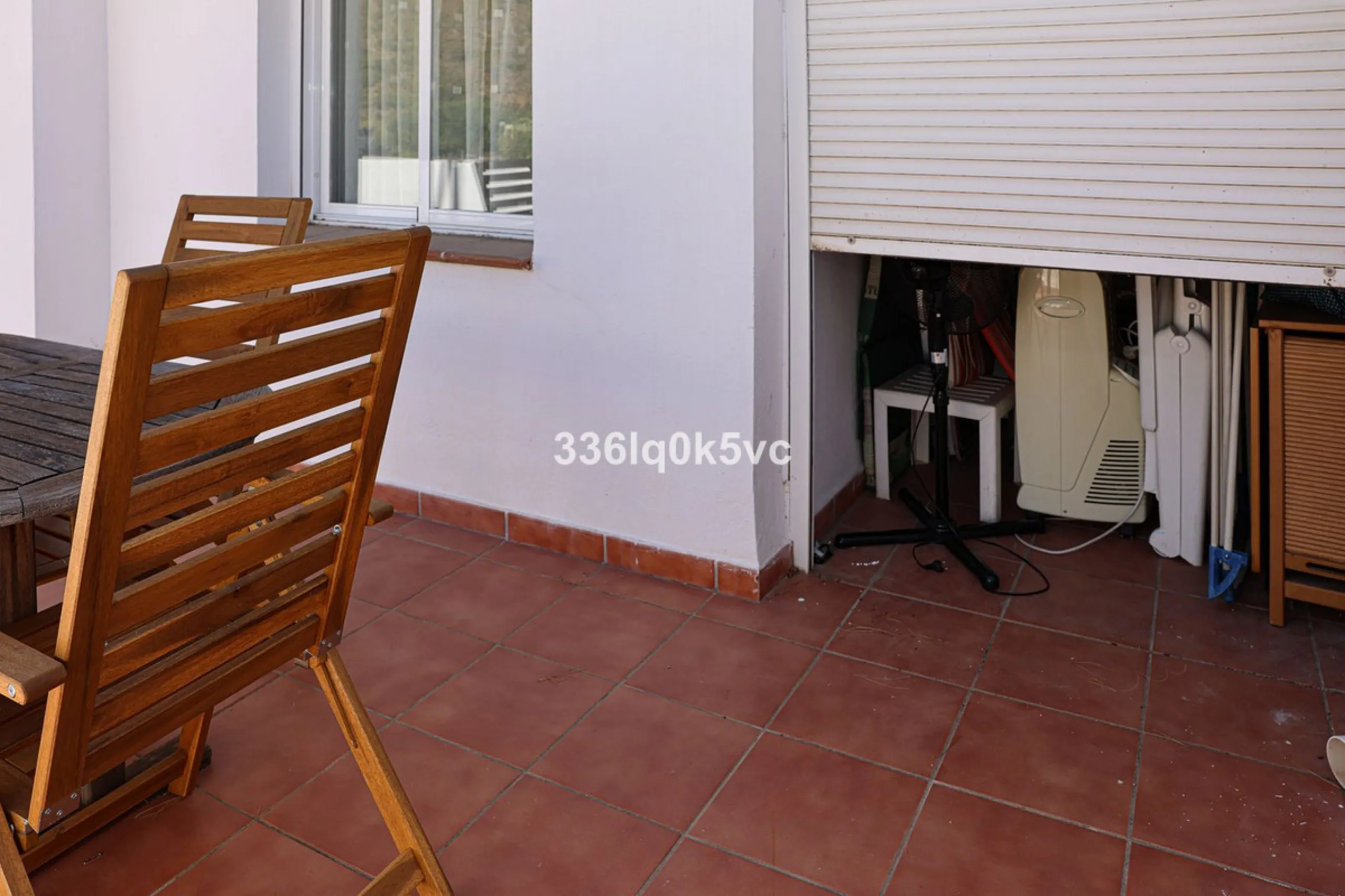 Apartment - Middle Floor Apartment в продаже в Benahavís, Málaga. В доме 2 спален и 2 ванных комнат. Площадь дома 140 м²