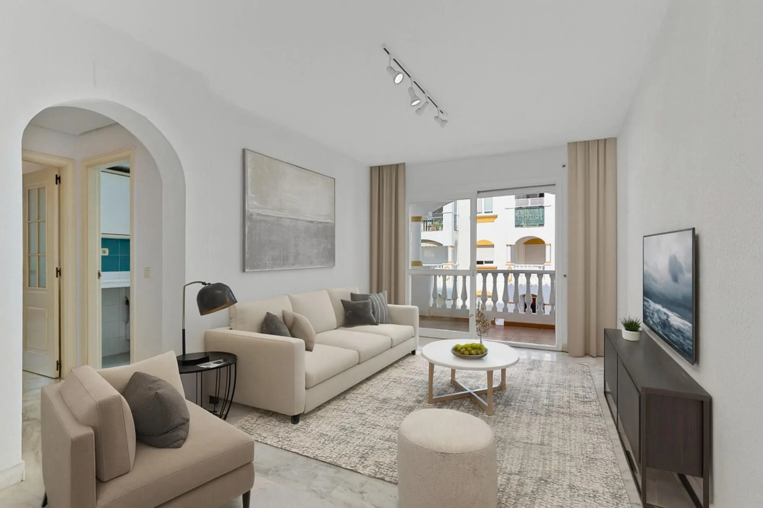Apartment - Middle Floor Studio в продаже в Marbella, Málaga. В доме 2 спален и 2 ванных комнат. Площадь дома 82 м²