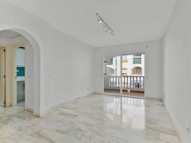 Apartment - Middle Floor Studio в продаже в Marbella, Málaga. В доме 2 спален и 2 ванных комнат. Площадь дома 82 м²