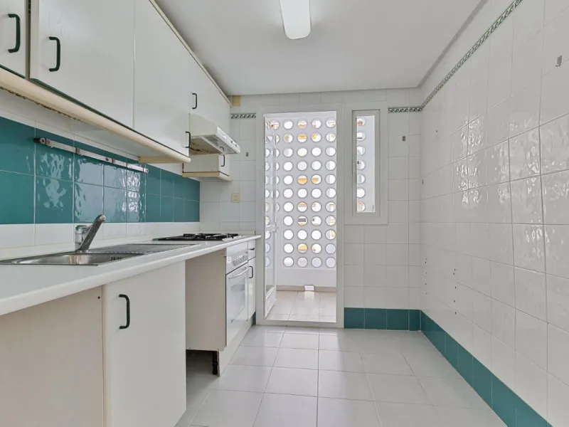 Apartment - Middle Floor Studio в продаже в Marbella, Málaga. В доме 2 спален и 2 ванных комнат. Площадь дома 82 м²