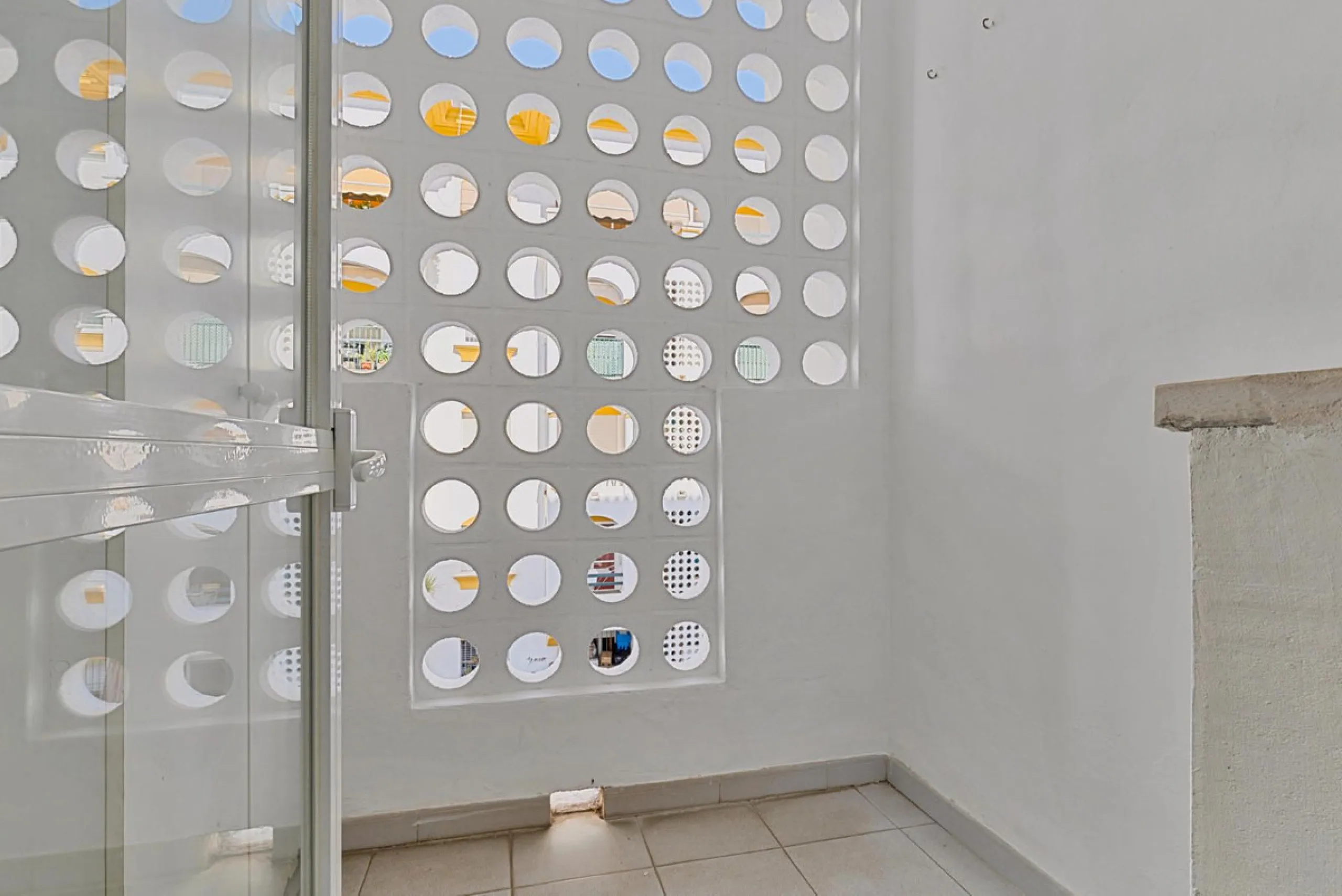 Apartment - Middle Floor Studio в продаже в Marbella, Málaga. В доме 2 спален и 2 ванных комнат. Площадь дома 82 м²