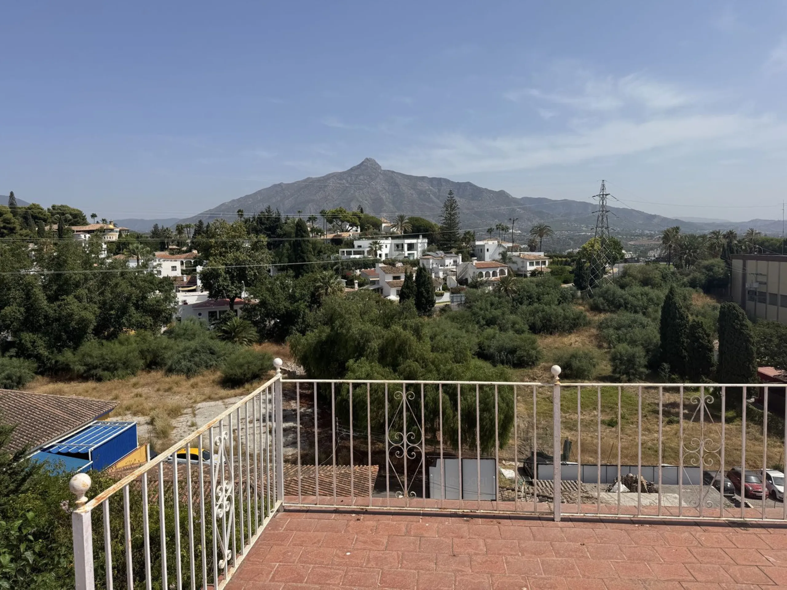 Rare Investment Opportunity – Nueva Andalucía Luxury Villa