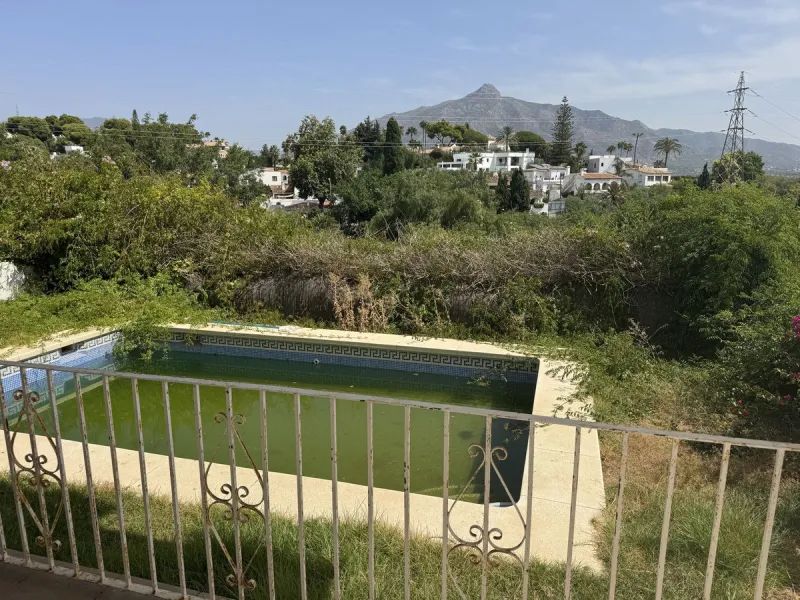 Rare Investment Opportunity – Nueva Andalucía Luxury Villa