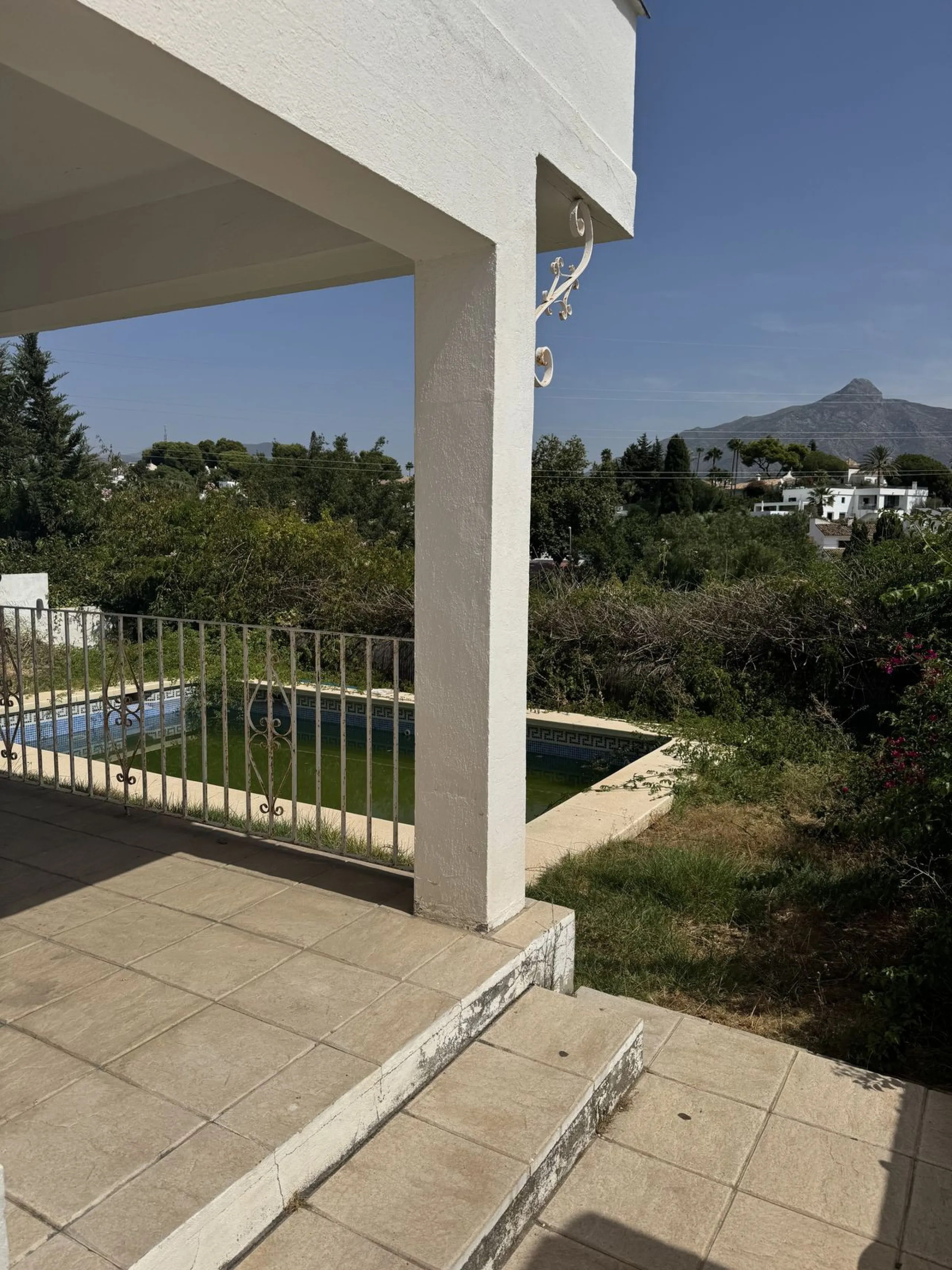 Rare Investment Opportunity – Nueva Andalucía Luxury Villa