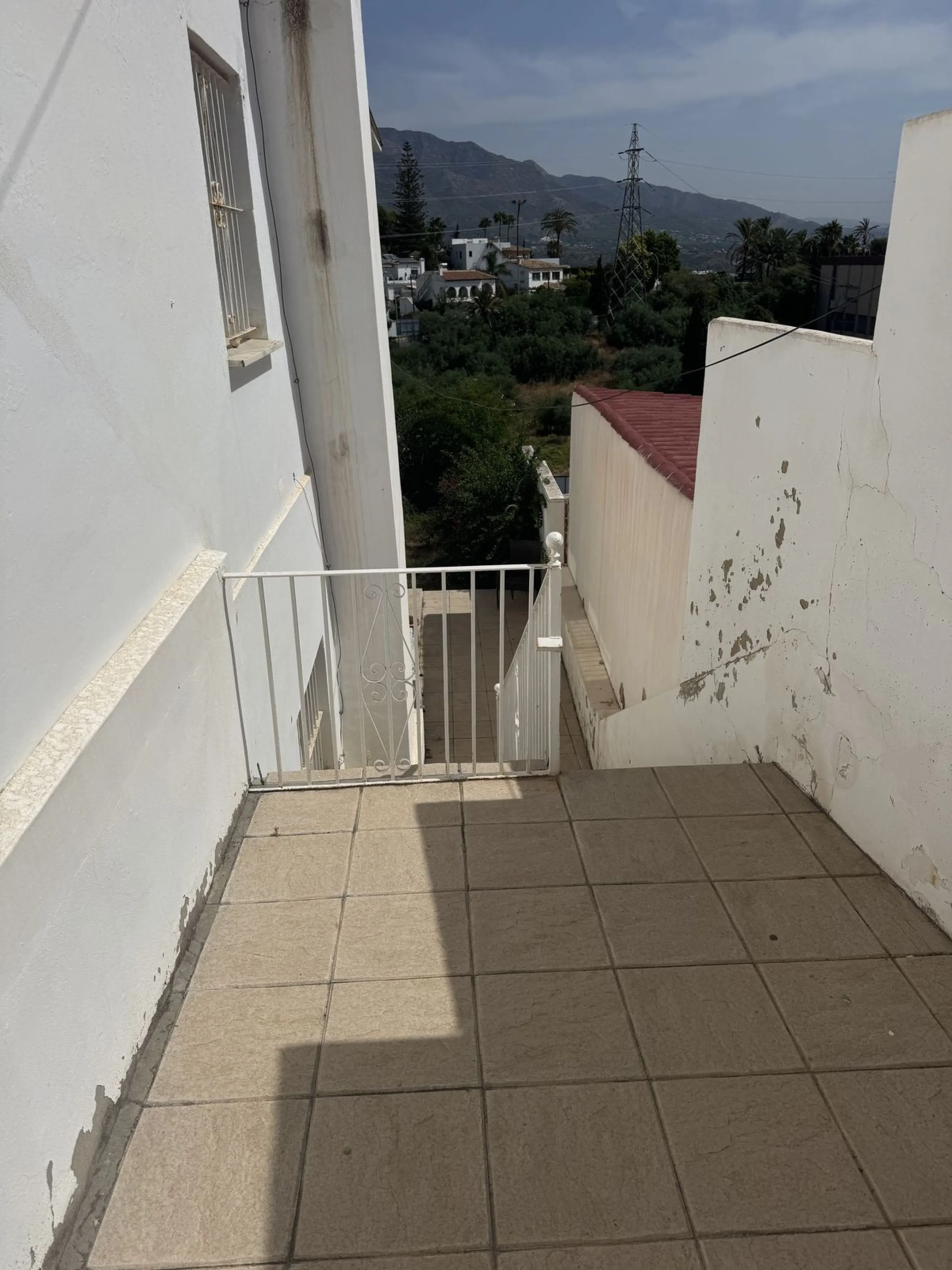 Rare Investment Opportunity – Nueva Andalucía Luxury Villa