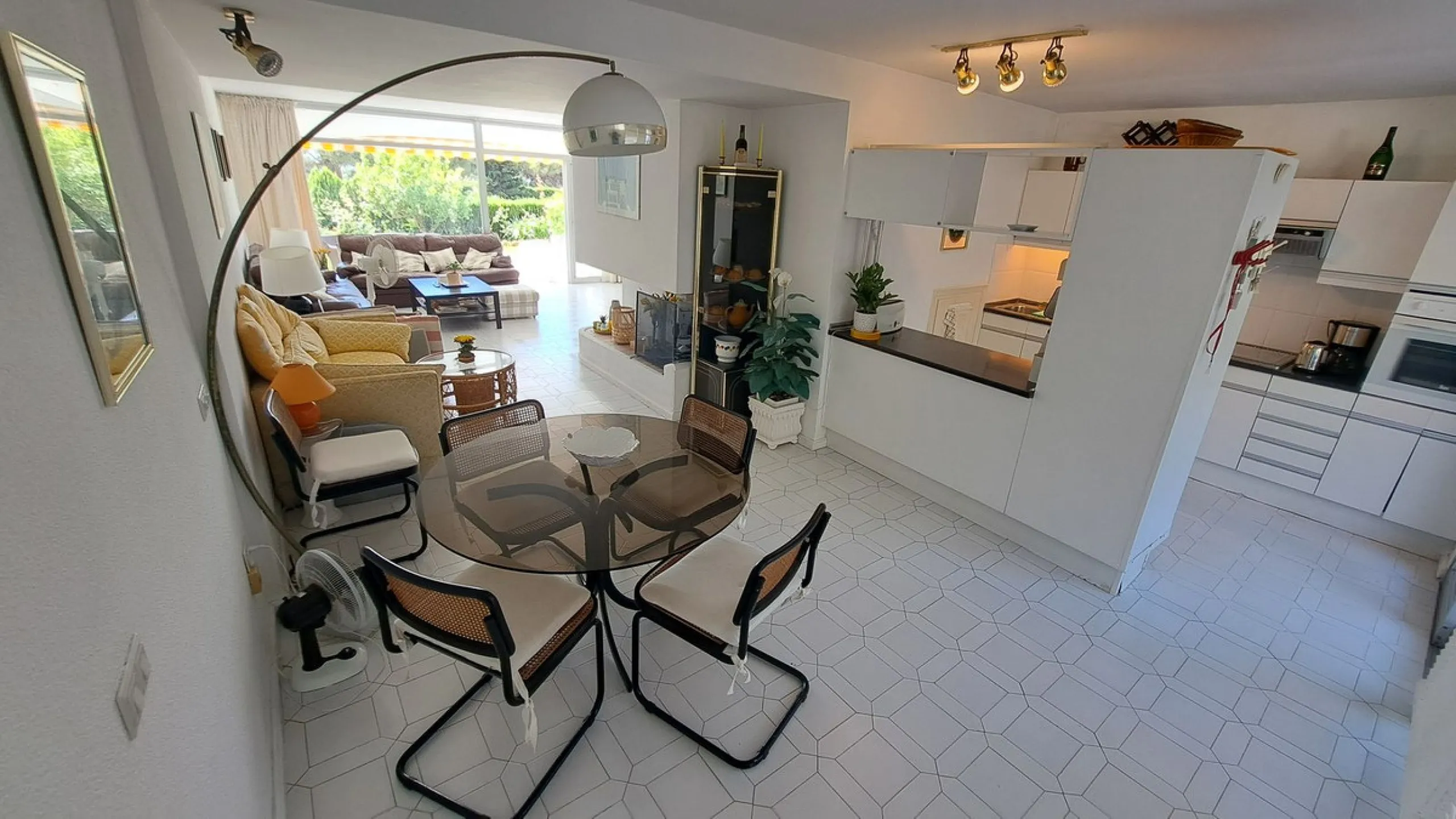 FANTASTIC PROPERTY IN A PRESTIGOUS LOCATION