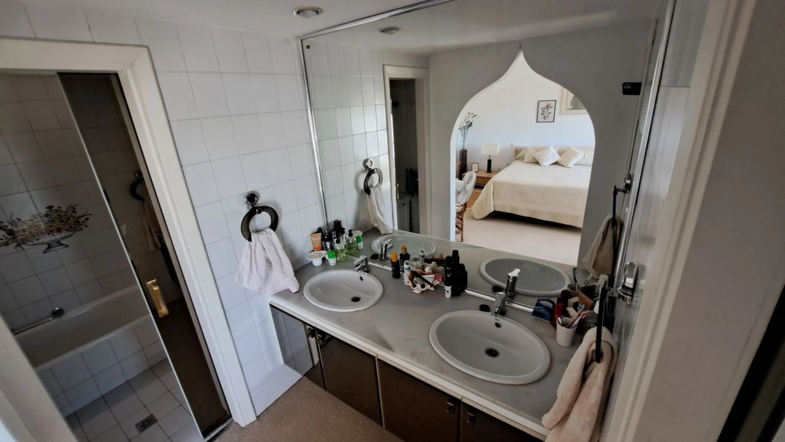 FANTASTIC PROPERTY IN A PRESTIGOUS LOCATION