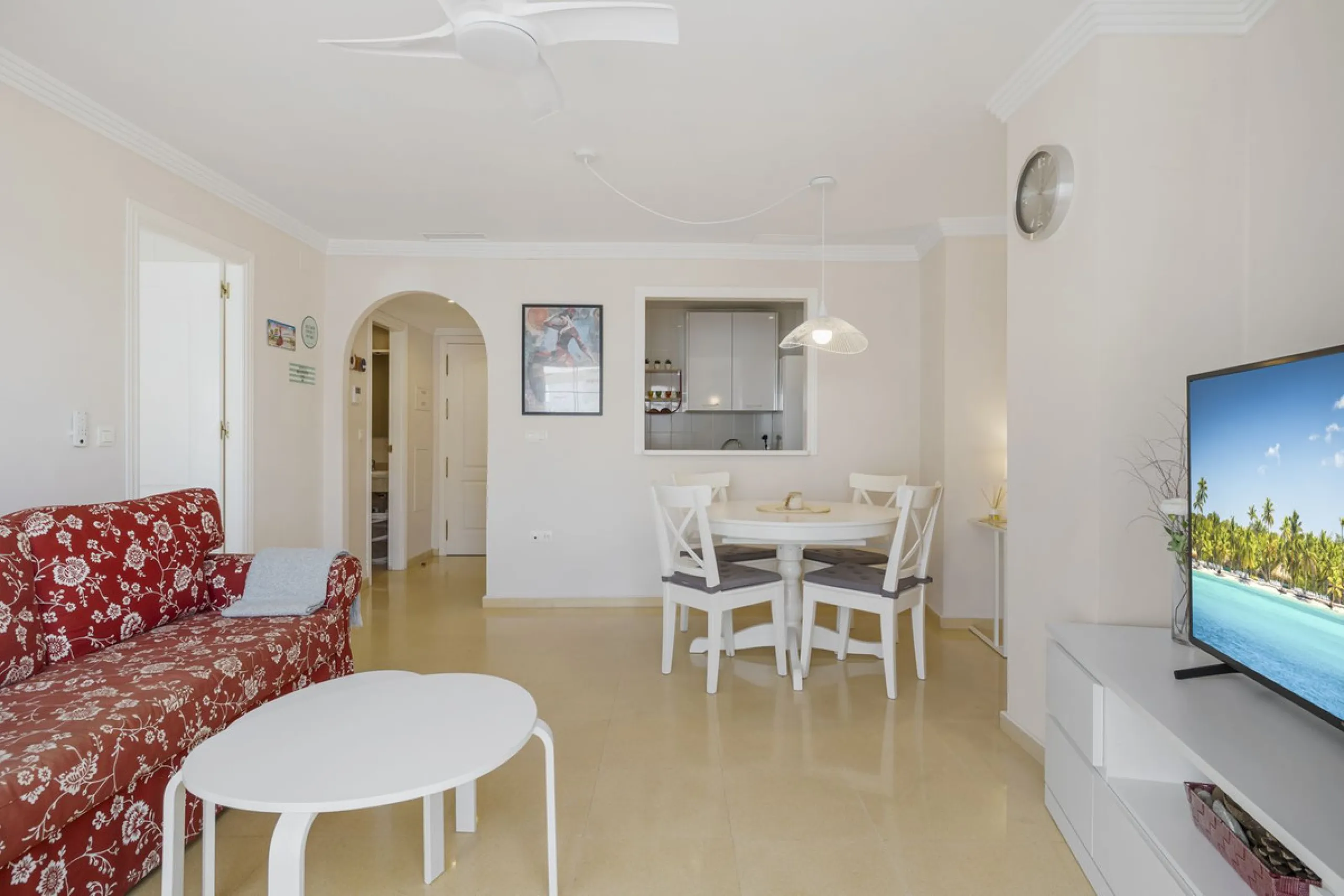 Apartment - Middle Floor Apartment в продаже в Marbella, Málaga. В доме 1 спален и 1 ванных комнат. Площадь дома 58 м²