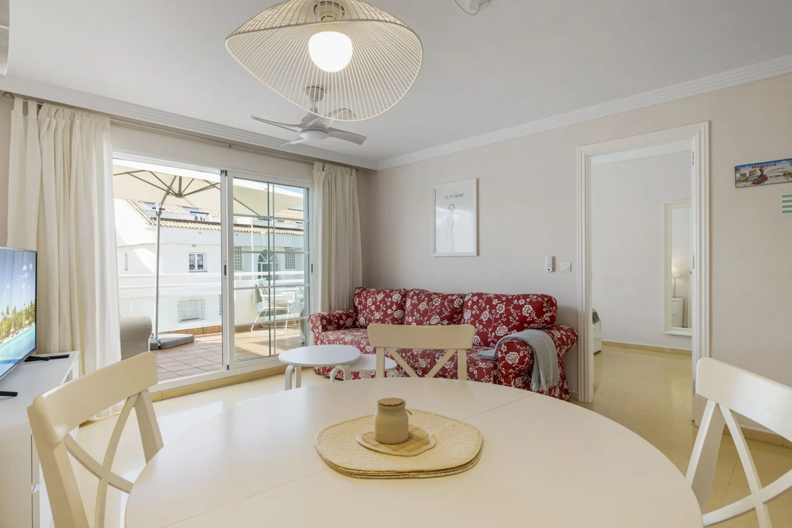 Apartment - Middle Floor Apartment в продаже в Marbella, Málaga. В доме 1 спален и 1 ванных комнат. Площадь дома 58 м²