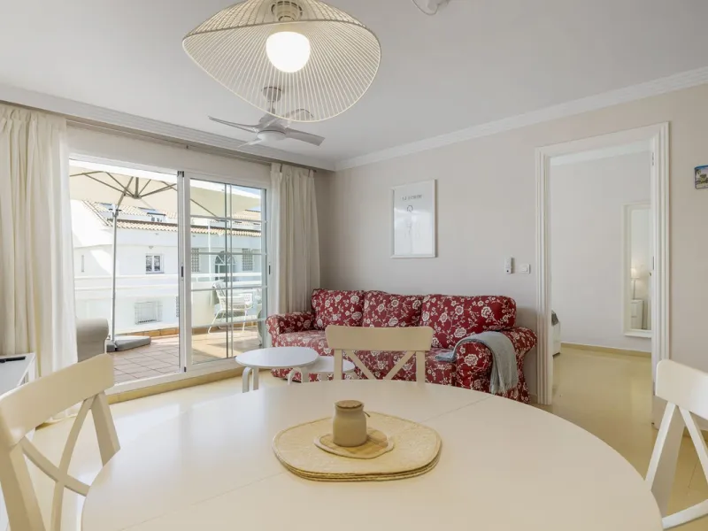 Apartment - Middle Floor Apartment в продаже в Marbella, Málaga. В доме 1 спален и 1 ванных комнат. Площадь дома 58 м²