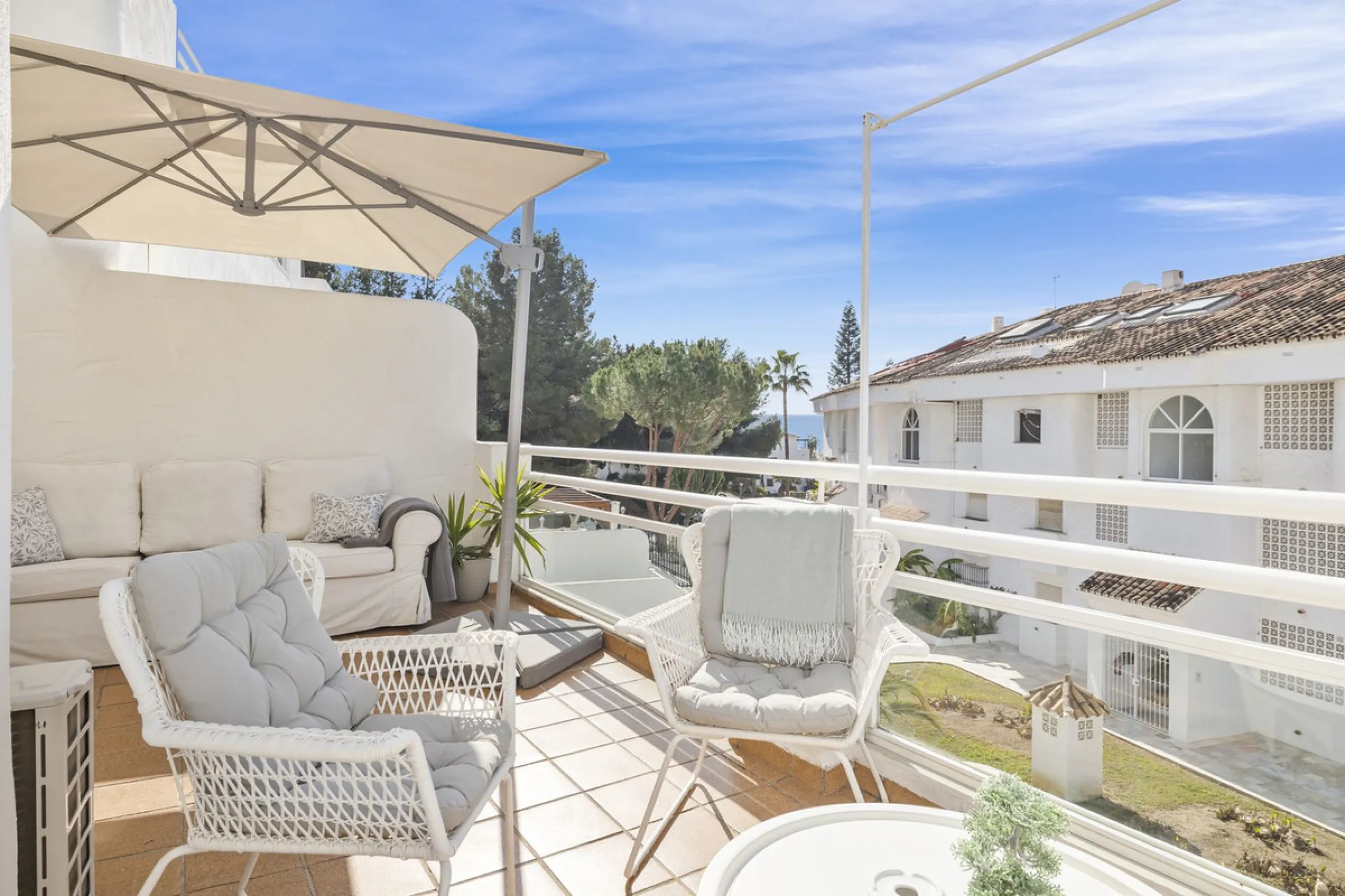 Apartment - Middle Floor Apartment в продаже в Marbella, Málaga. В доме 1 спален и 1 ванных комнат. Площадь дома 58 м²