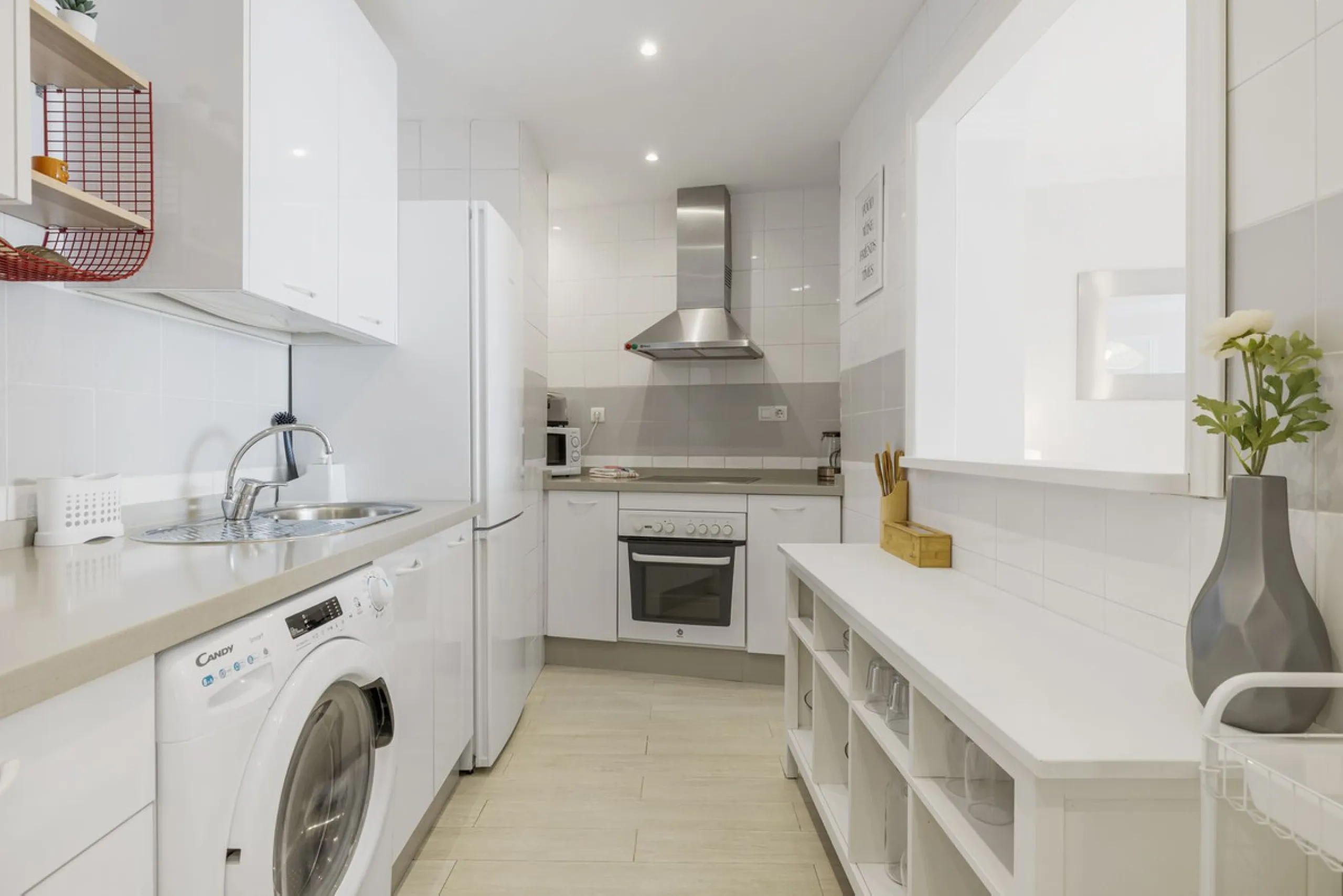 Apartment - Middle Floor Apartment в продаже в Marbella, Málaga. В доме 1 спален и 1 ванных комнат. Площадь дома 58 м²