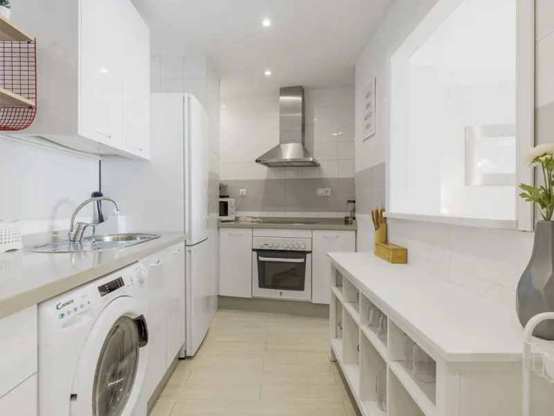 Apartment - Middle Floor Apartment в продаже в Marbella, Málaga. В доме 1 спален и 1 ванных комнат. Площадь дома 58 м²