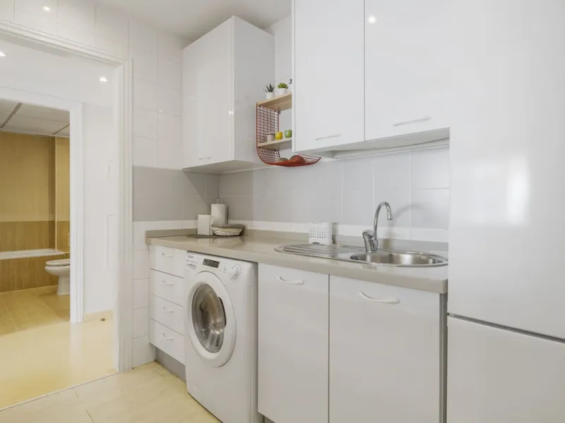 Apartment - Middle Floor Apartment в продаже в Marbella, Málaga. В доме 1 спален и 1 ванных комнат. Площадь дома 58 м²