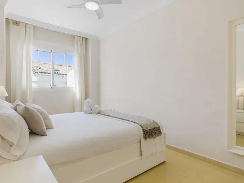 Apartment - Middle Floor Apartment в продаже в Marbella, Málaga. В доме 1 спален и 1 ванных комнат. Площадь дома 58 м²