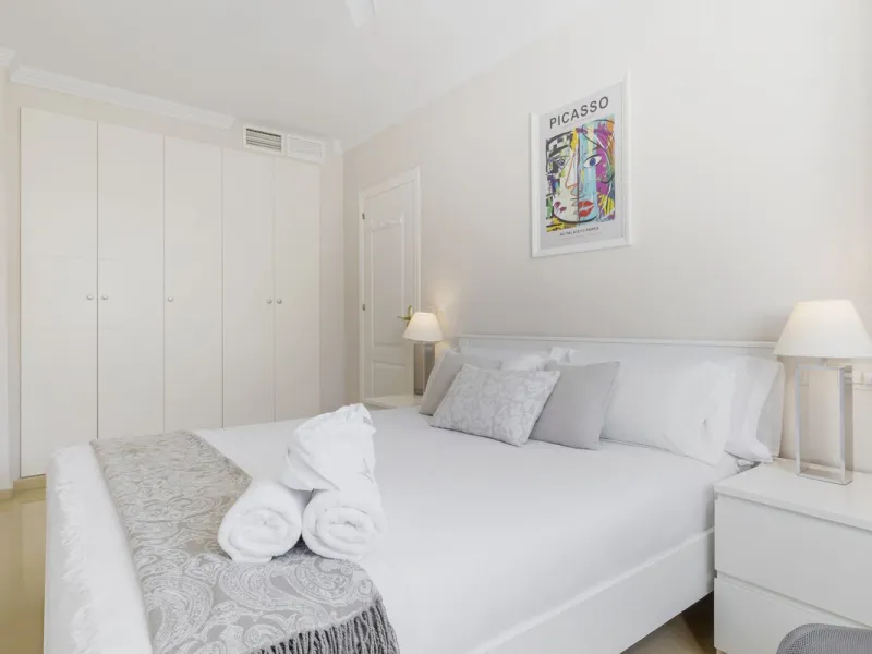 Apartment - Middle Floor Apartment в продаже в Marbella, Málaga. В доме 1 спален и 1 ванных комнат. Площадь дома 58 м²