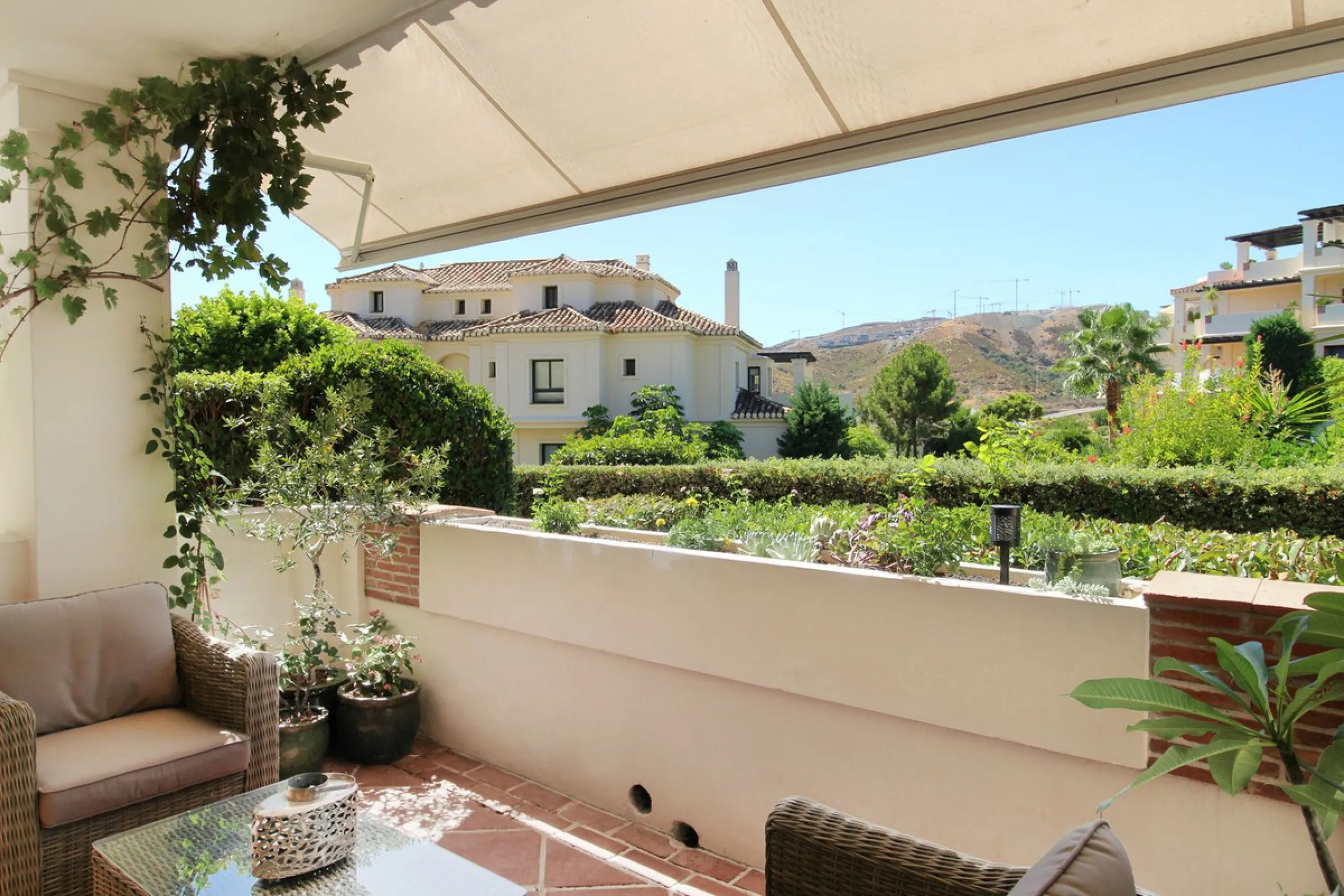 Luxurious Ground-Floor Apartment in Capanes del Golf – Resort Living within El Higueral Golf course close to Marbella, Benahavis & Estepona